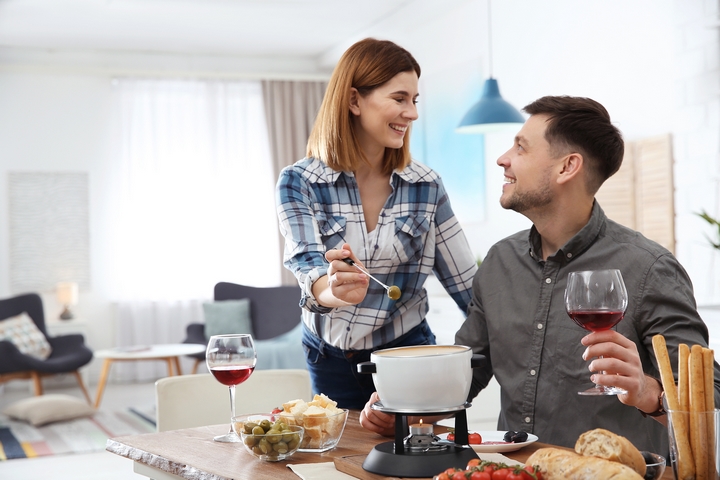 6 Romantic Lunch Ideas for Couples Who Love Food – Anu Blog